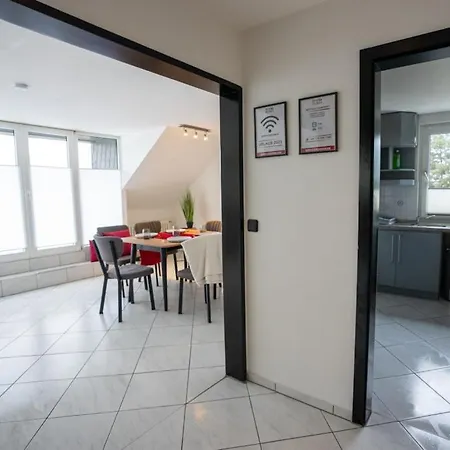 Serviceroom24 - 4 In Wlan - Smart-tv - 24-7 Check-in Und Kueche Apartament