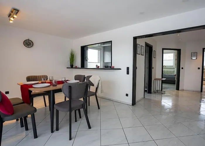 شقة Serviceroom24 - 4 In Wlan - Smart-tv - 24-7 Check-in Und Kueche *